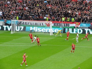 28, 兰斯门将神扑零封对手创纪录  